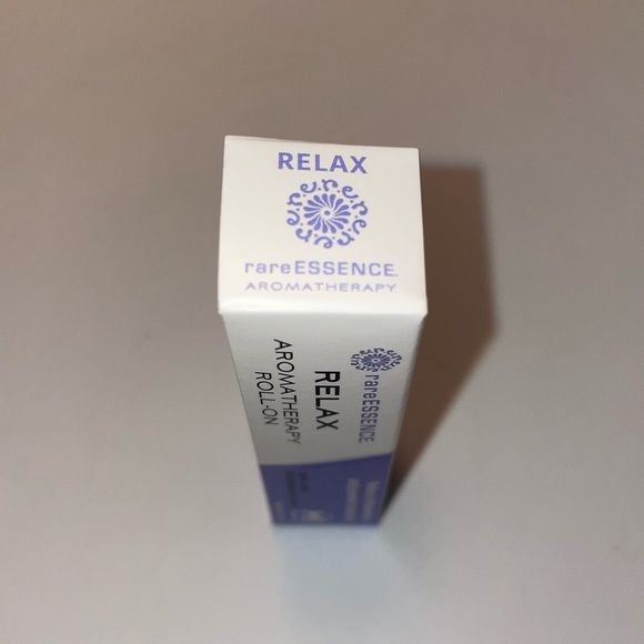 $5.00 Add on 💥RareEssence Soothe Aromatherapy Relax Roll-On  NIP - Picture 3 of 3